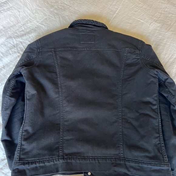 Levi Strauss Gold label Signature- Sherpa Lined Trucker Jacket - Picture 4 of 4